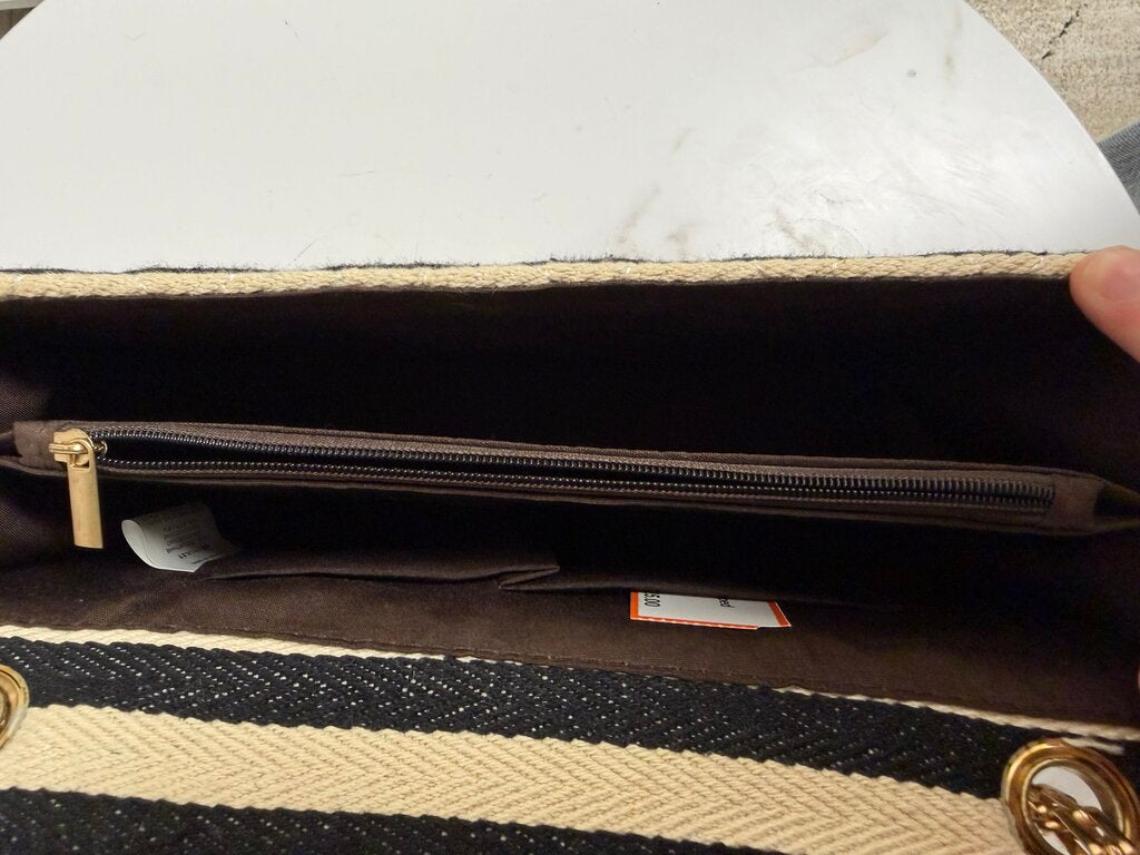no label cream/black stripped bag with gold chain