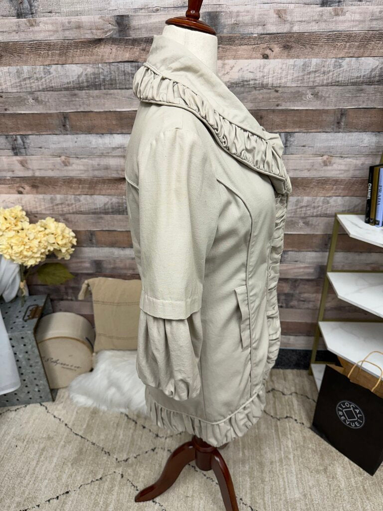 Luii beige ruffle 3/4 length sleeve bottom up jacket