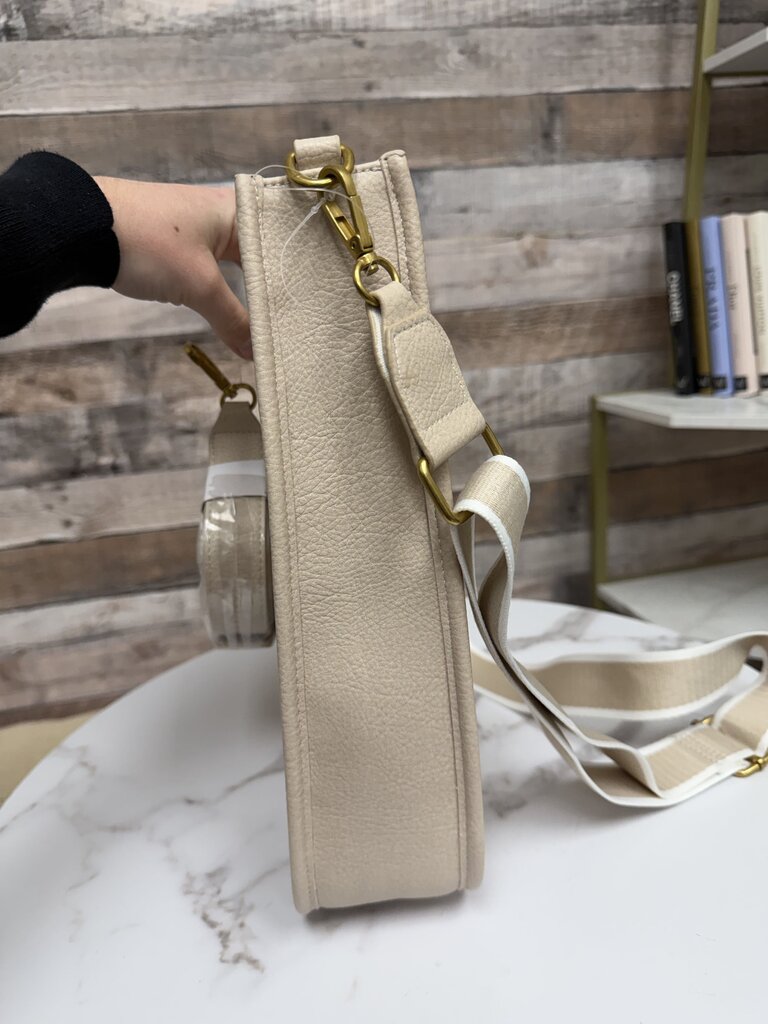 Style & Co.cream faux leather crossbody bag NWT