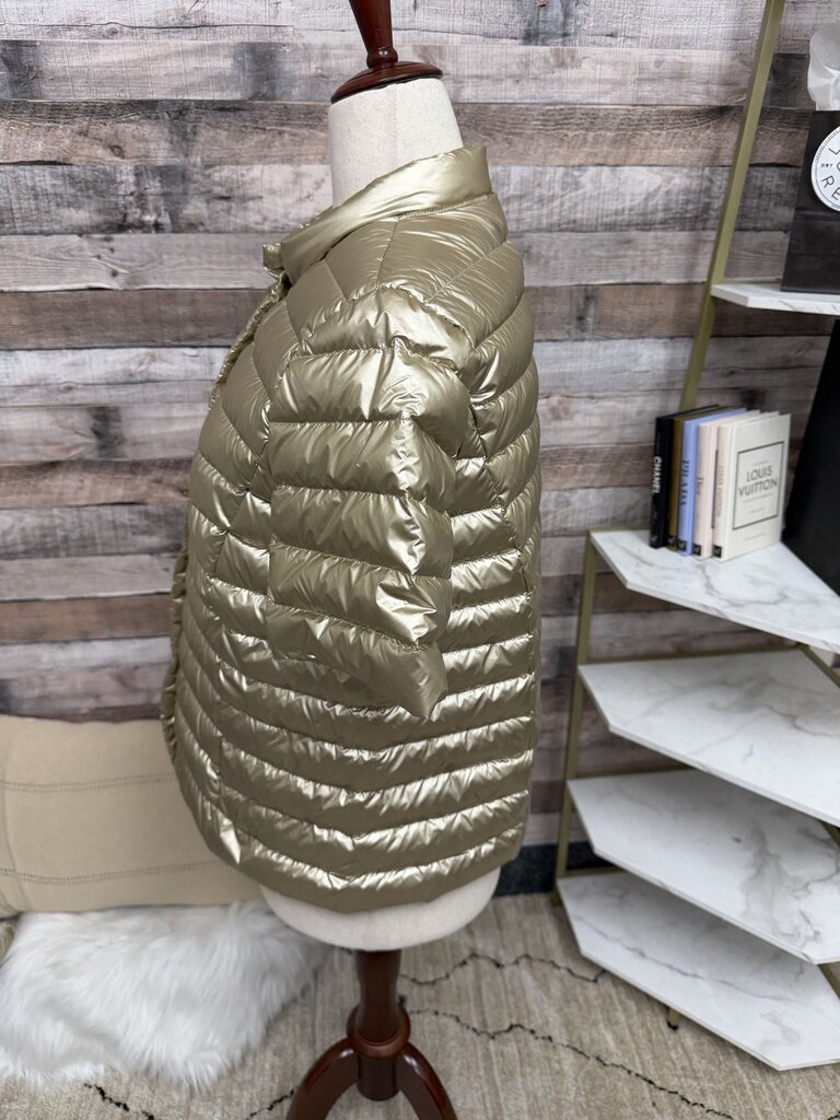 J.McLaughlin gold quilted short sleeve puffer jacket