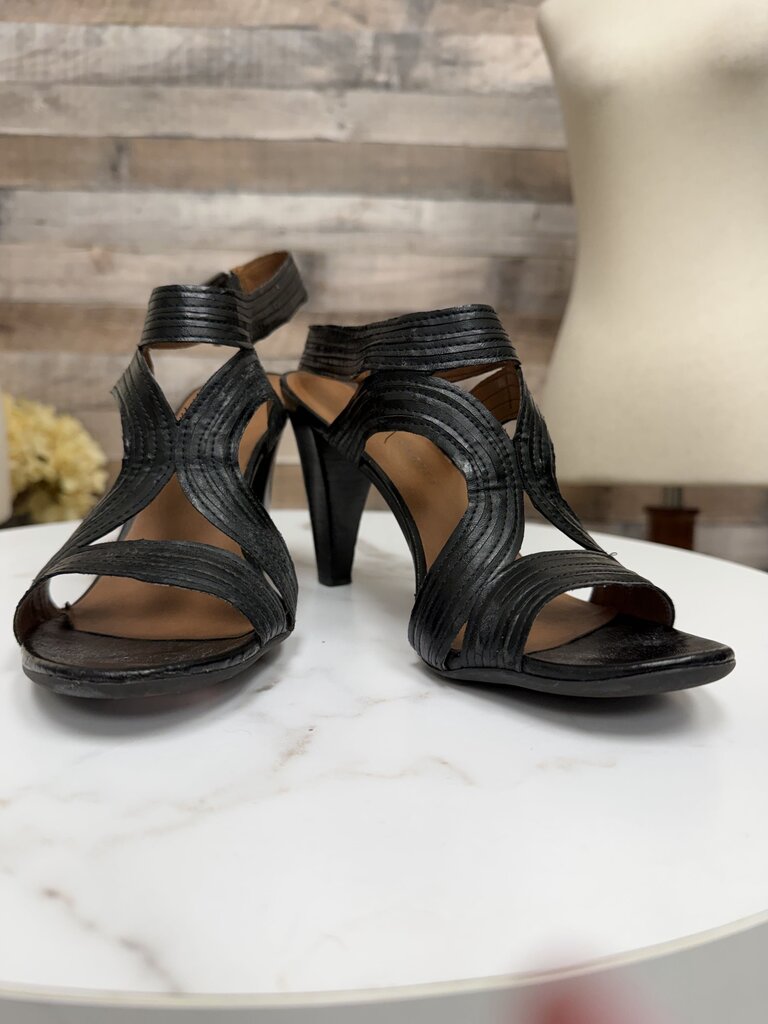 Franco Sarto black leather strappy heeled sandal