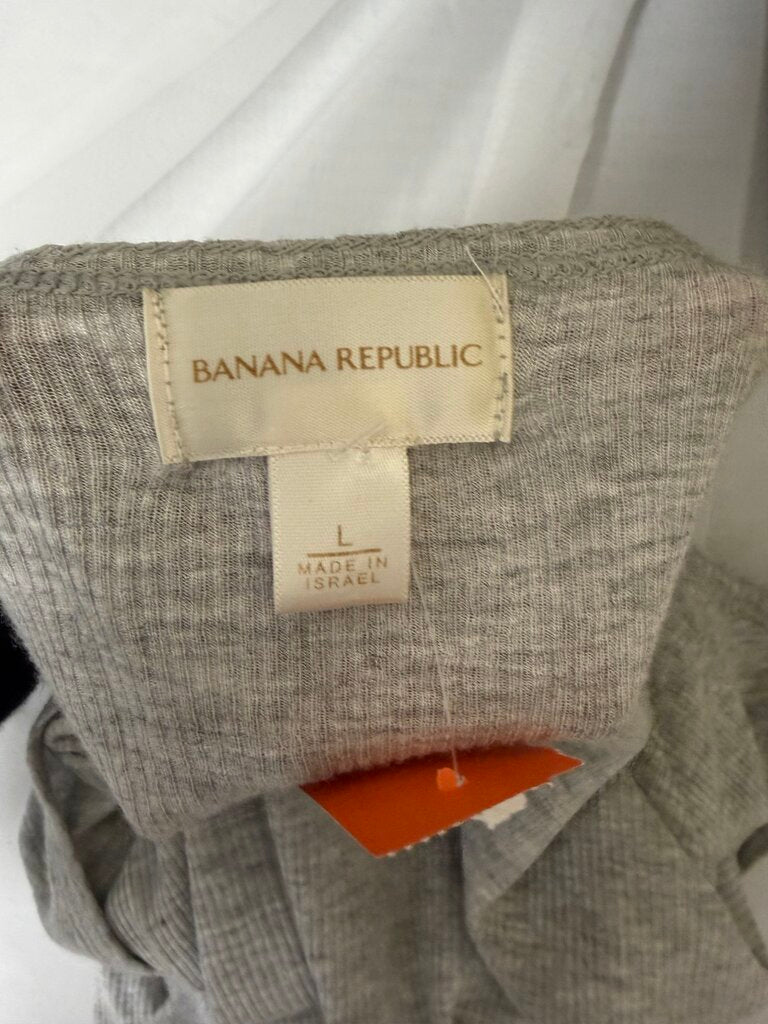 Banana Republic Lt Grey Ribbed Knit Long Sleeve Top