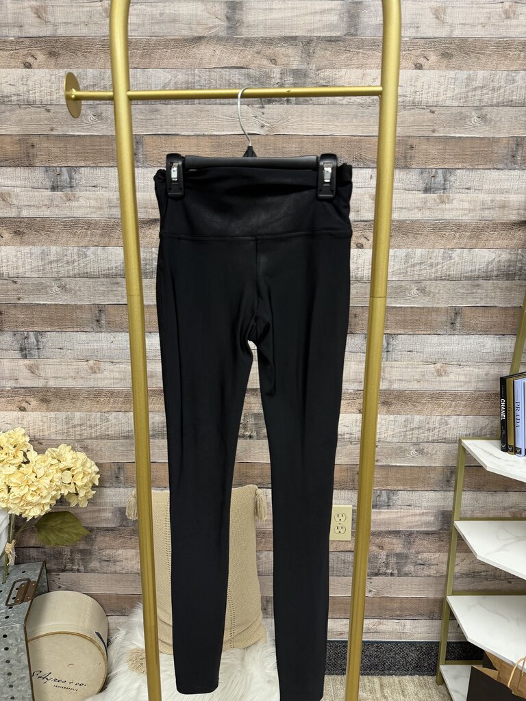 Spanx Black Look At Me Now Seamless Leggings