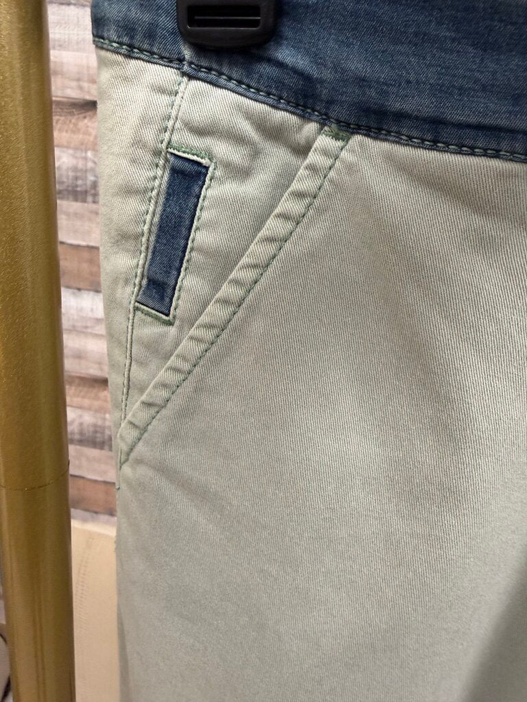 Anthropologie Mint Green Chino Pant W/ Lace Detail