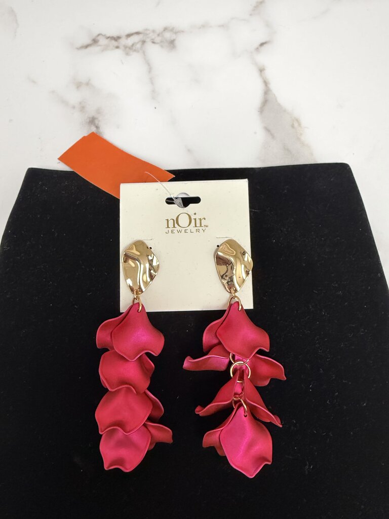 Noir Jewelry Pink Petal Design Drop Earring
