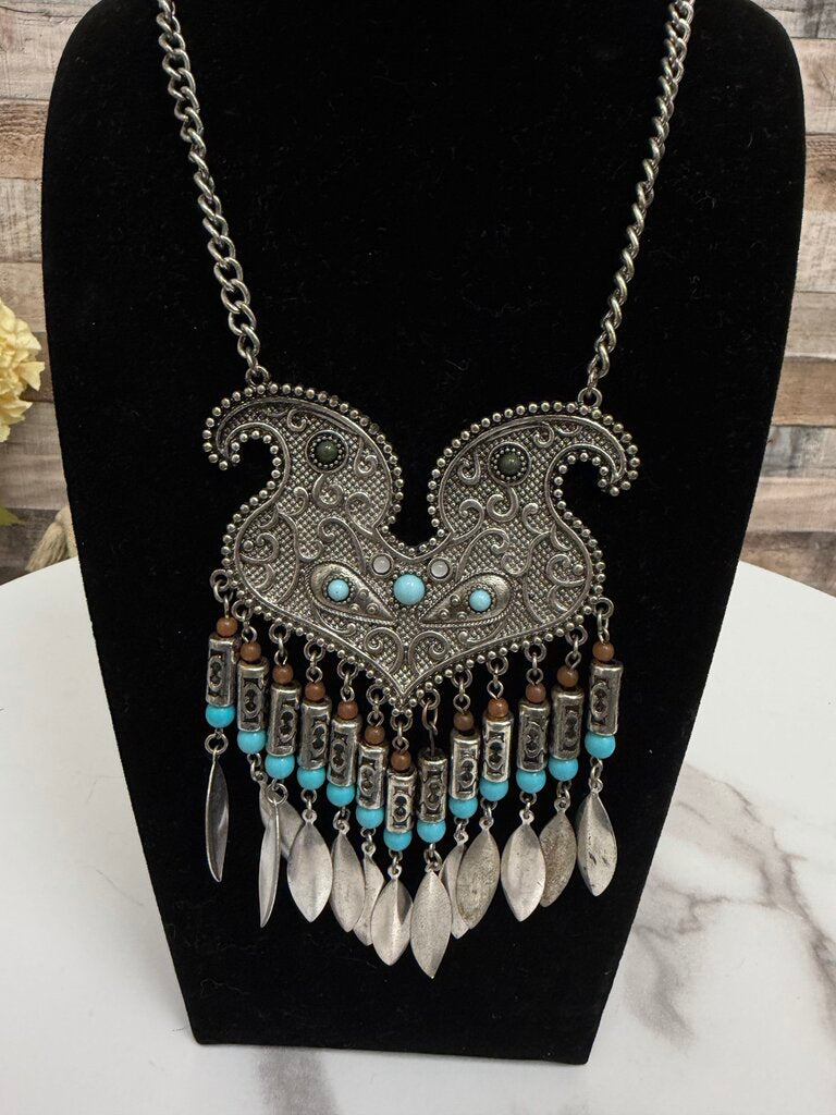 Metal W/ Turquoise Colore Stones and Feather Pendant Bohemian Style no label Silver OS women ACCESSORIES