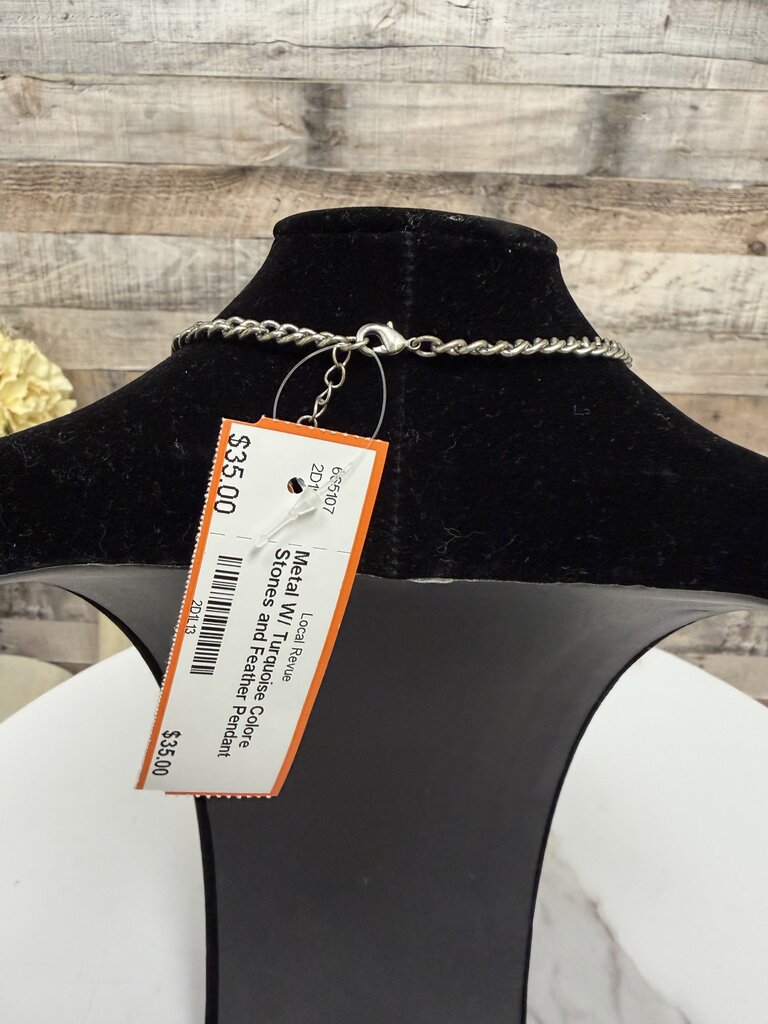 Metal W/ Turquoise Colore Stones and Feather Pendant Bohemian Style no label Silver OS women ACCESSORIES