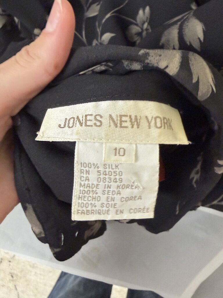 Jones New York Black Floral Print Button Down Top