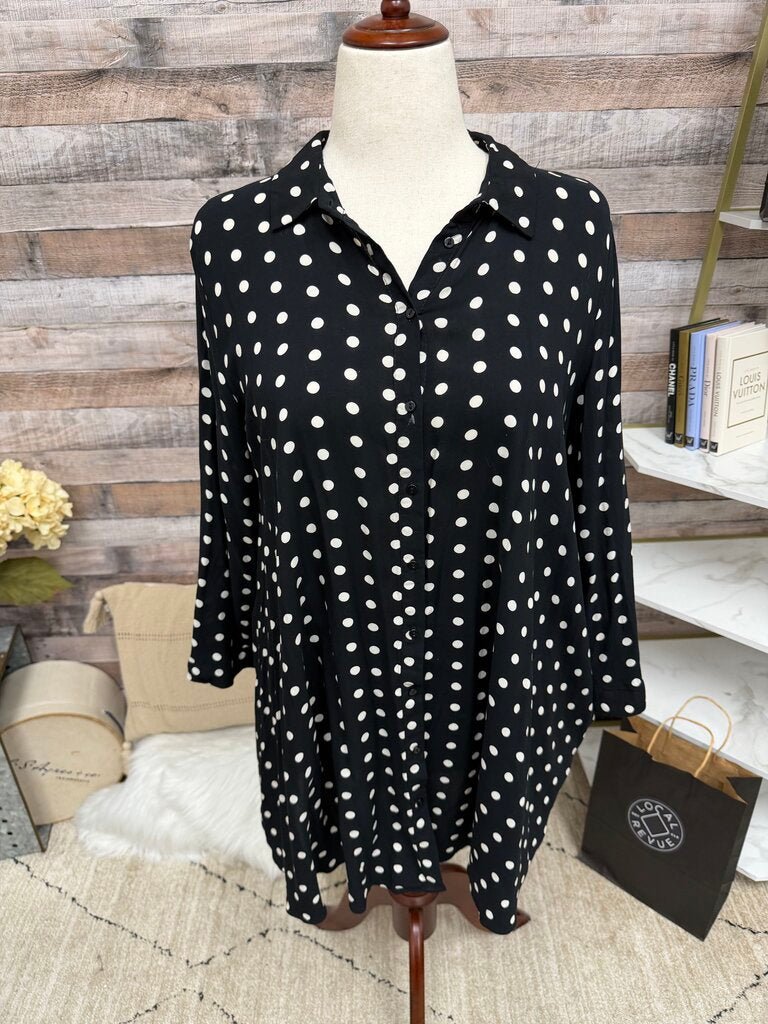 Zara Black W/ Polka Dots 3/4 Length Sleeve Button Down Top