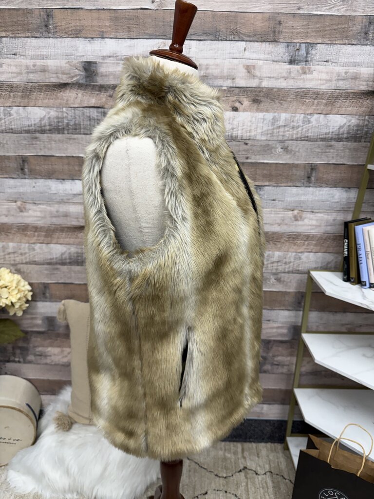 J McLaughlin Faux Fur Vest
