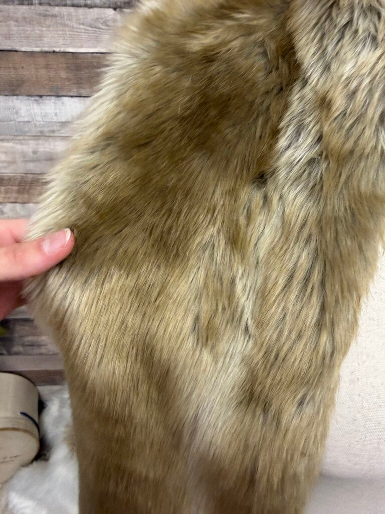 J McLaughlin Faux Fur Vest
