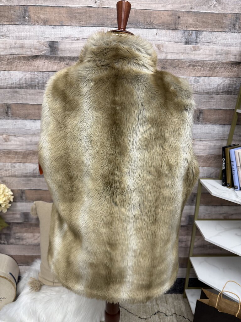 J McLaughlin Faux Fur Vest