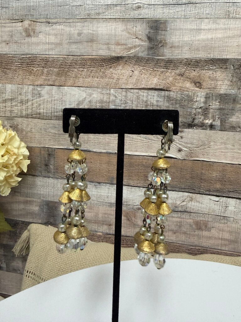 Vintage Pearl W/ Gold & Crystal Chandelier Clip On Earring
