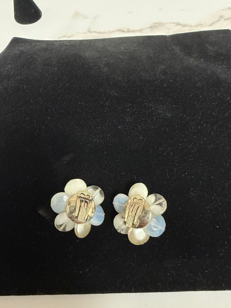 Vintage White Iridescent Glass Bead Cluster Flower Design Earring