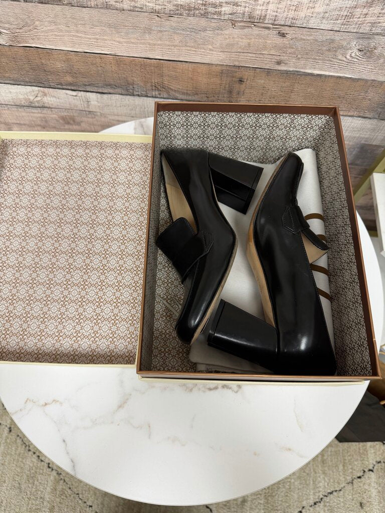 M.Gemi Black Leather Loafer Pump