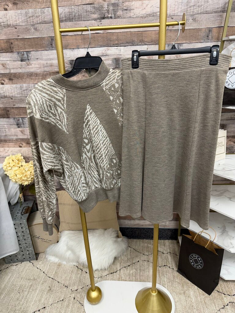 Vintage Three Flags California Tan & White Goe Cropped Sweater Set w/Skirt