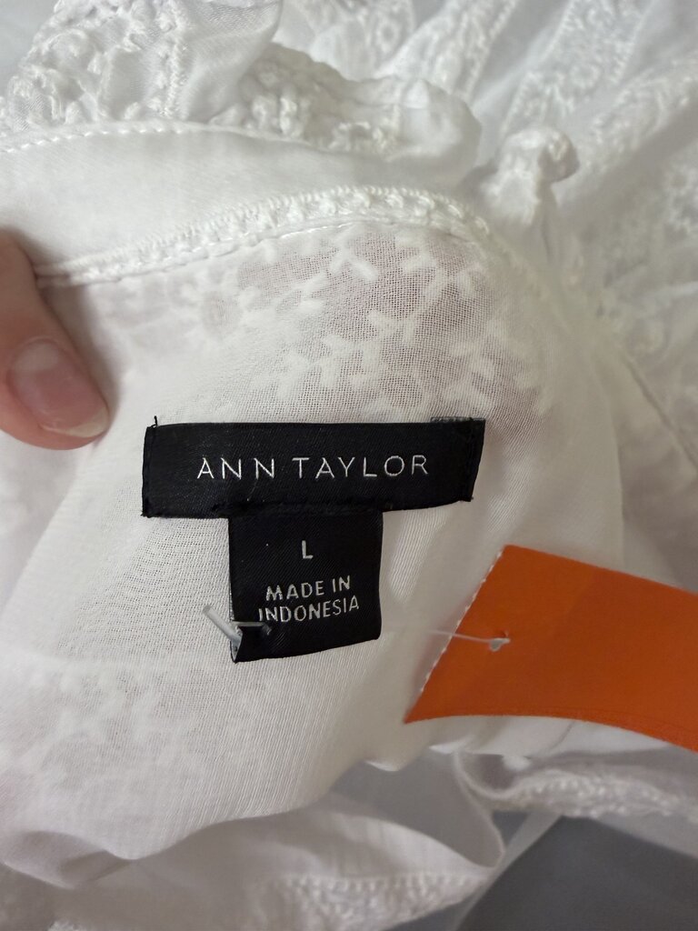 Ann Taylor White Cotton Eyelet Embroidered Blouse