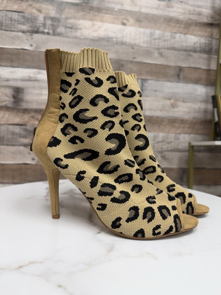 2 Lips Too Leopard Print Peep Toe Stiletto Heels 2 Lips Too Tan/Black 7 women SHOES