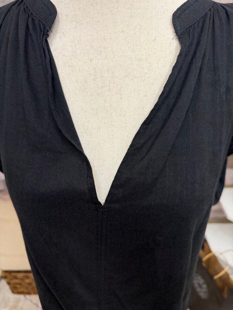 H&M Black Short Sleeve V Neck Cap Sleeve Shirt H&M Black Small women TOPS
