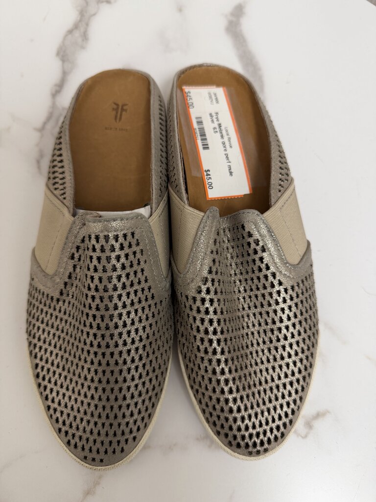 Frye Melanie gore perf mule silver
