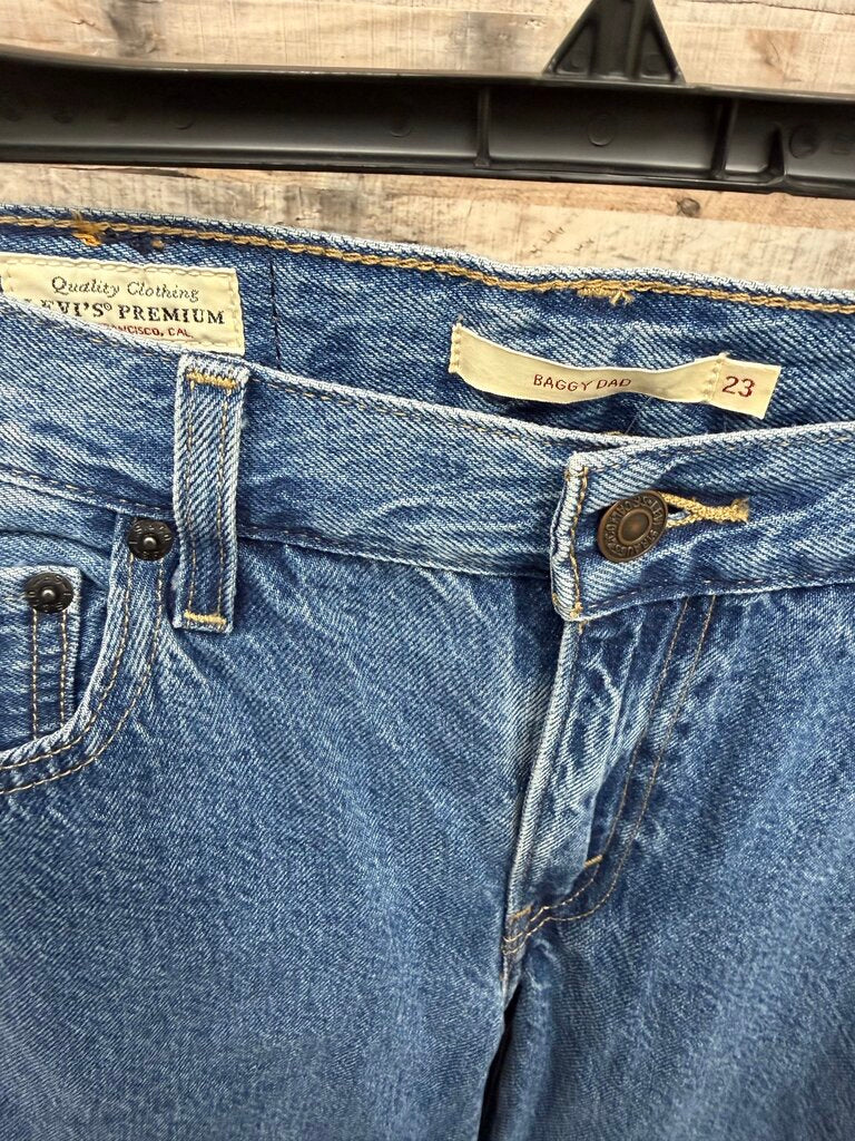 Levi's baggy dad jean medium wash Levi's blue 23 women JEANS