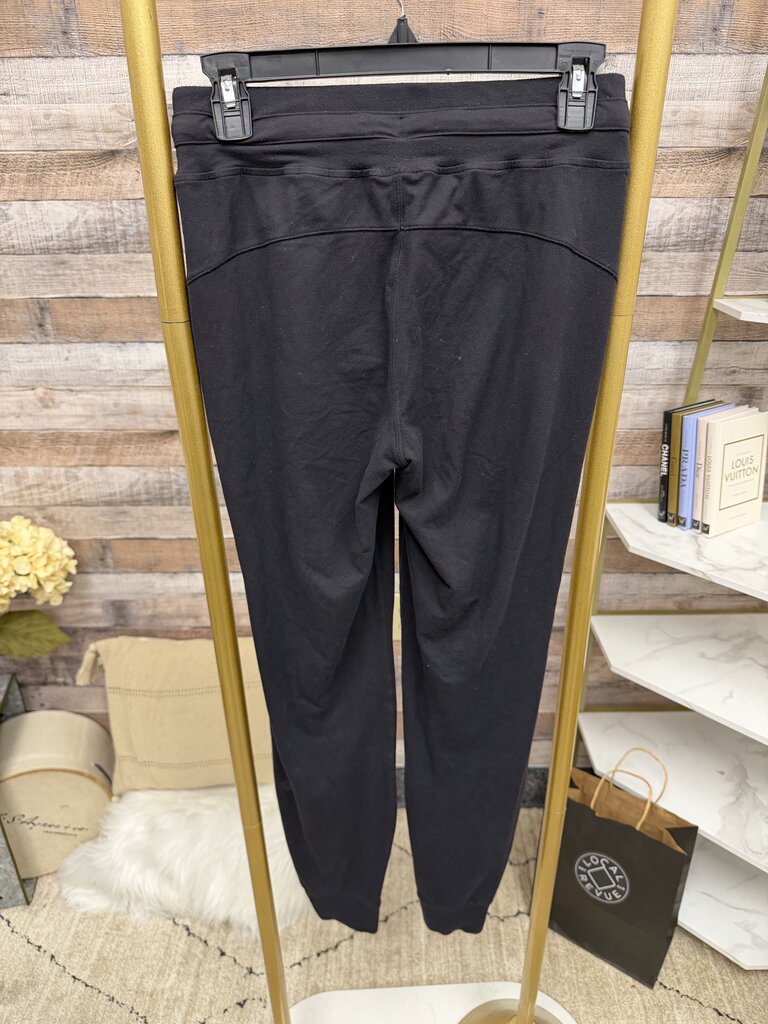 Lululemon black athletic joggers Lululemon black n/s women JOGGERS