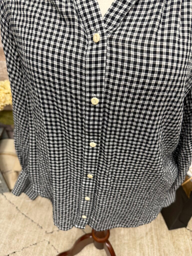 J Crew black/white gingham button up with ruffle collar J Crew Black/White 14 women BLOUSES