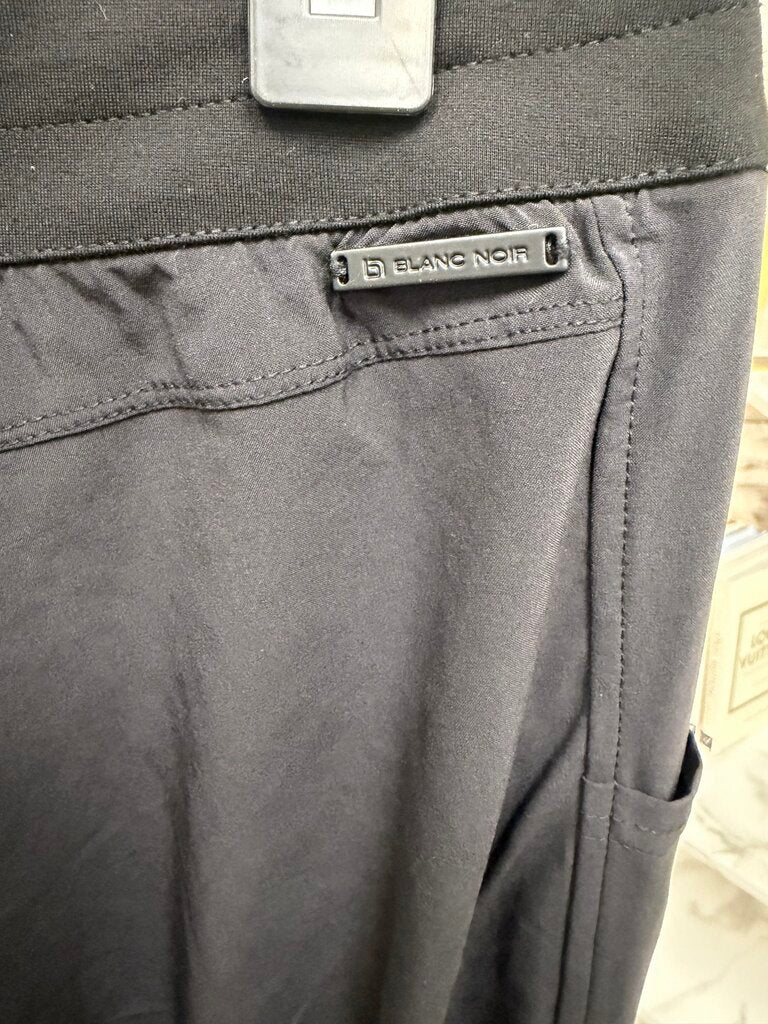 Blanc Noir NWT black Getaway Jogger Blanc Noir Black M women JOGGERS