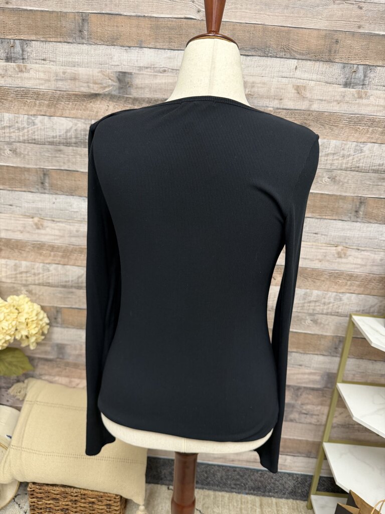 Thrive Société black cut out long sleeve Thrive Societe Black M women TOPS