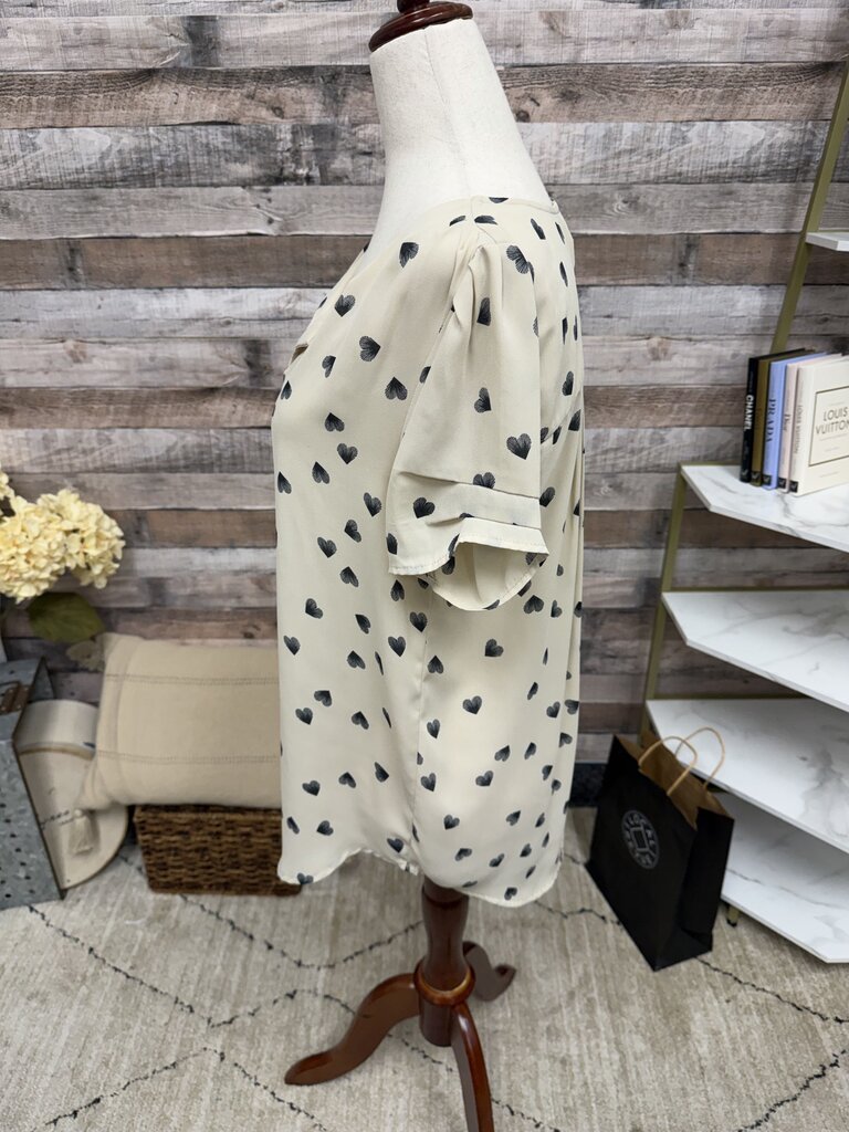 Daniel Rainn Cream Heart Print Short Sleeve Top Daniel Rainn Cream Small women TOPS