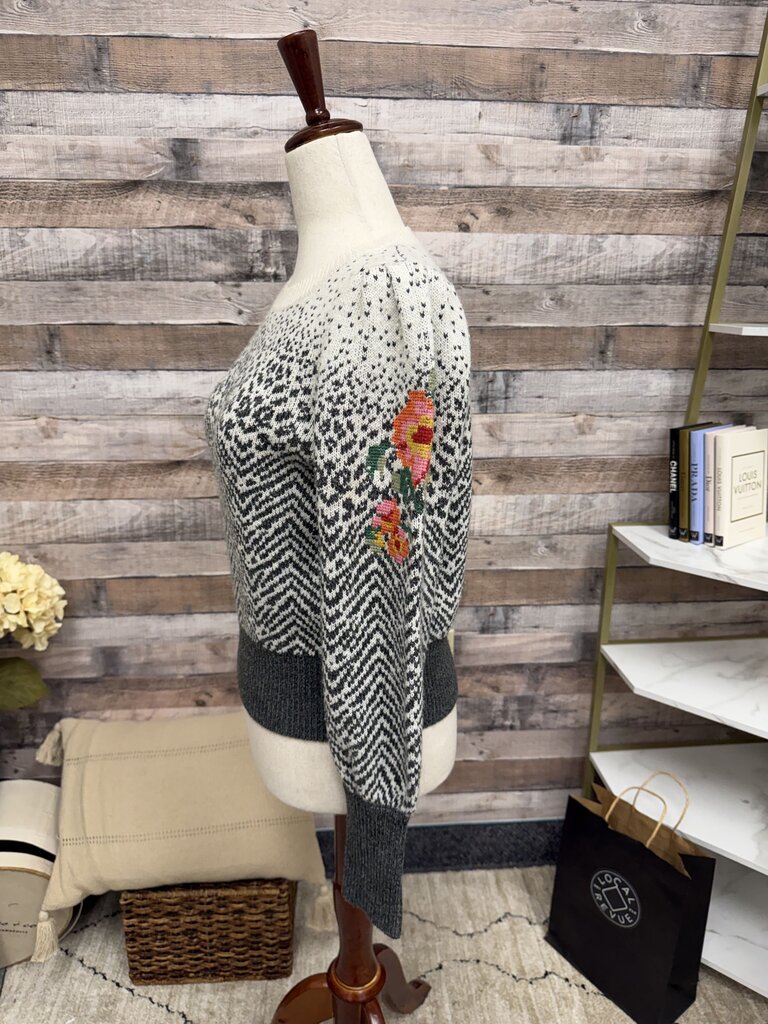 Anthropologie Gray Zebra Print W/ Flowers Sweater Anthropologie Gray XS women SWEATERS