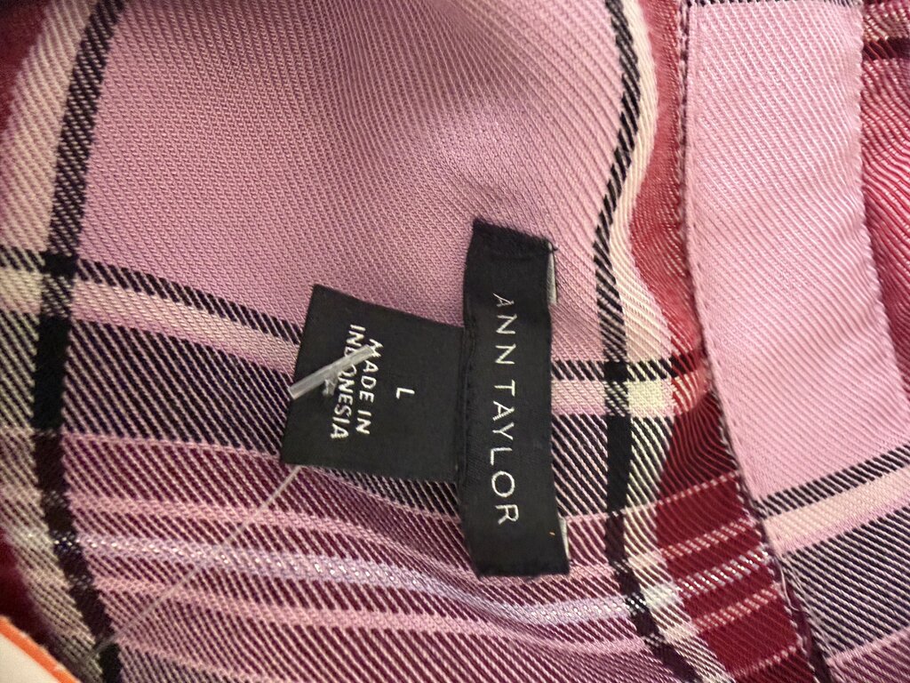 Ann Taylor pink plaid Large button down Ann Taylor Pink L women TOPS