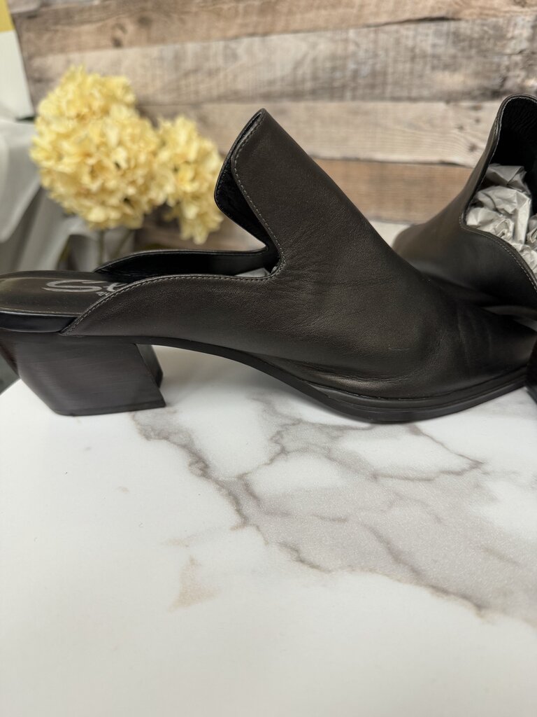 Sbicca Pewter Leather Mules Sbicca Vintage Collection Pewter 8 women SHOES