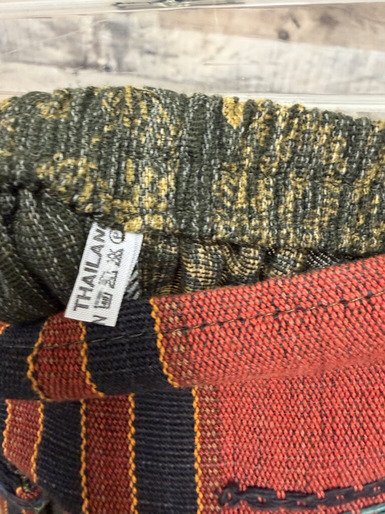 No Brand Olive Green & Red Boho Wide Leg Capri Olive/Red Medium women PANTS