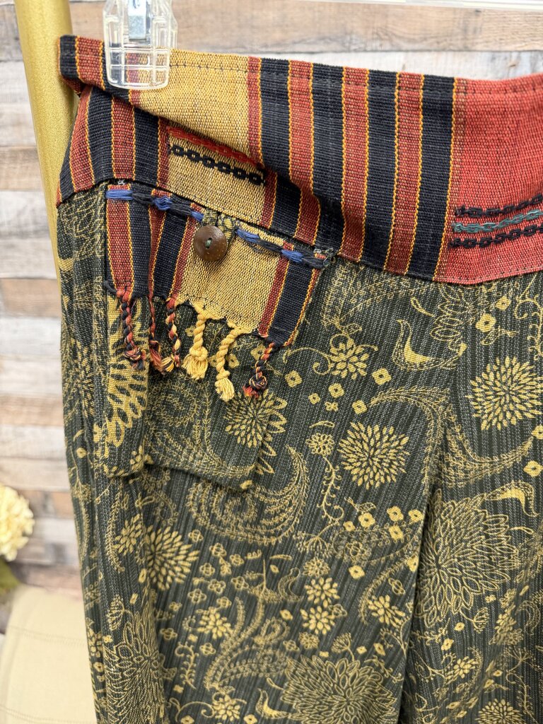 No Brand Olive Green & Red Boho Wide Leg Capri Olive/Red Medium women PANTS