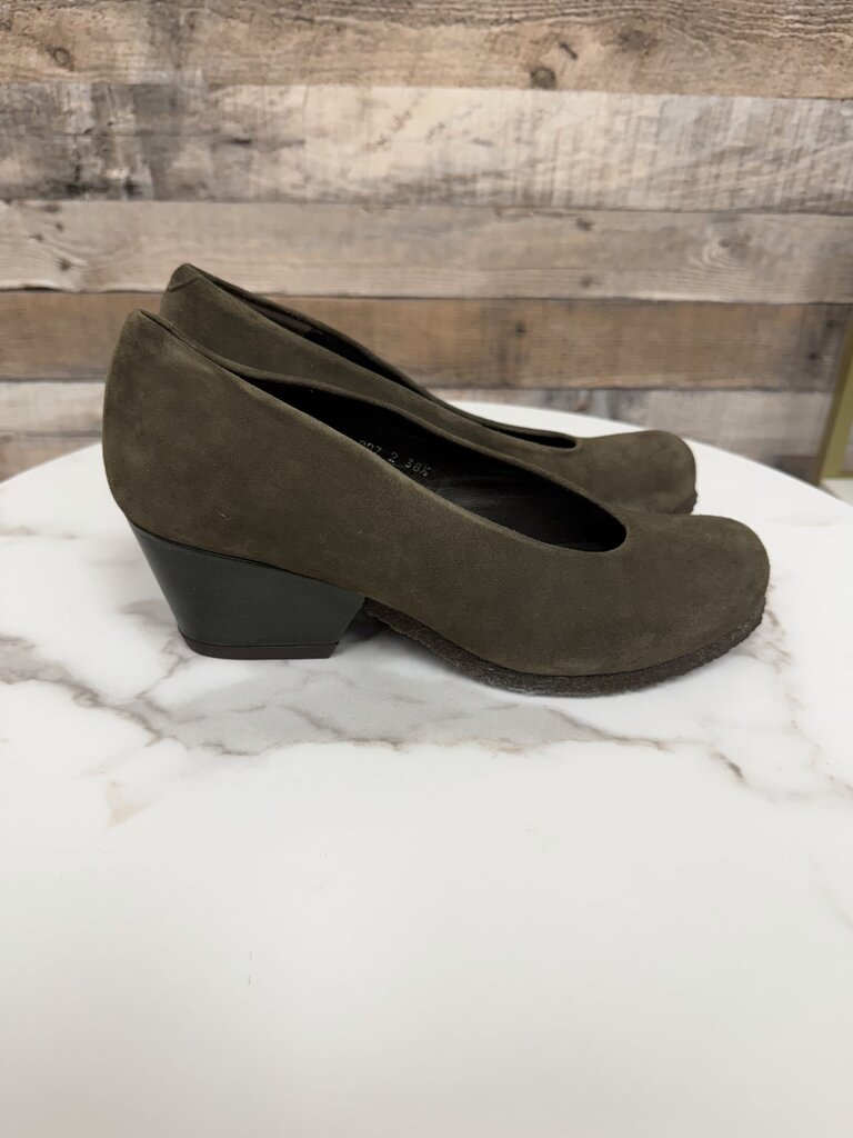 Audley Olive Suede Wedge Heels Green 7.5 women WEDGE
