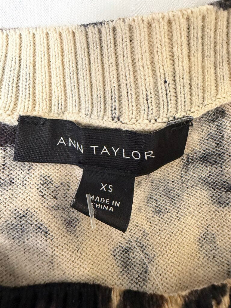 Ann Taylor Leopard Print Knit Short-Sleeve Sweater Ann Taylor Brown & Black XS women TOPS