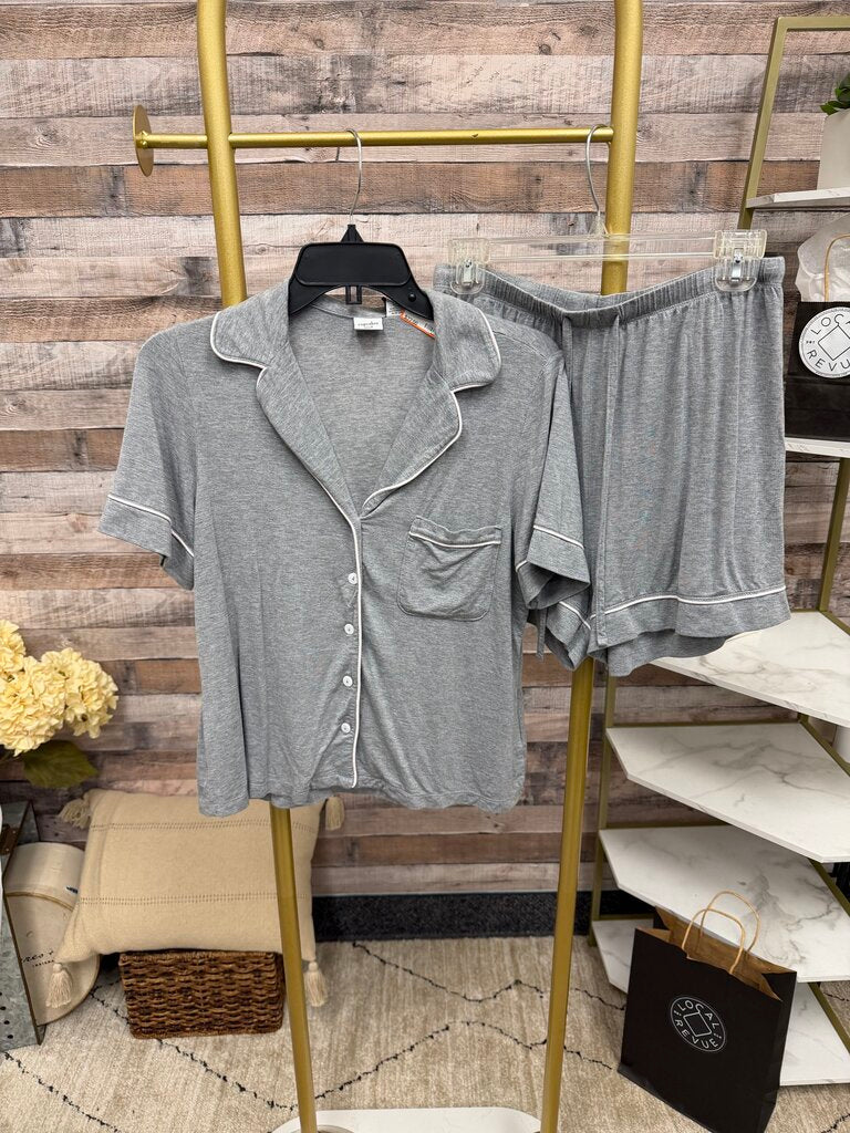 Cupcakes & Cashmere Grey Short-Sleeve Top & Matching Shorts Pajama Set Cupcakes & Cashmere Grey M women UNCATEGORIZED