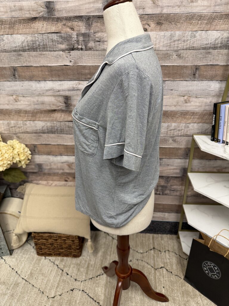 Cupcakes & Cashmere Grey Short-Sleeve Top & Matching Shorts Pajama Set Cupcakes & Cashmere Grey M women UNCATEGORIZED