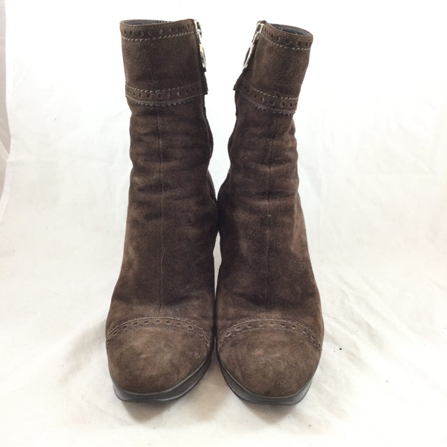 Sergio Rossi Suede Heeled Booties. Size 37