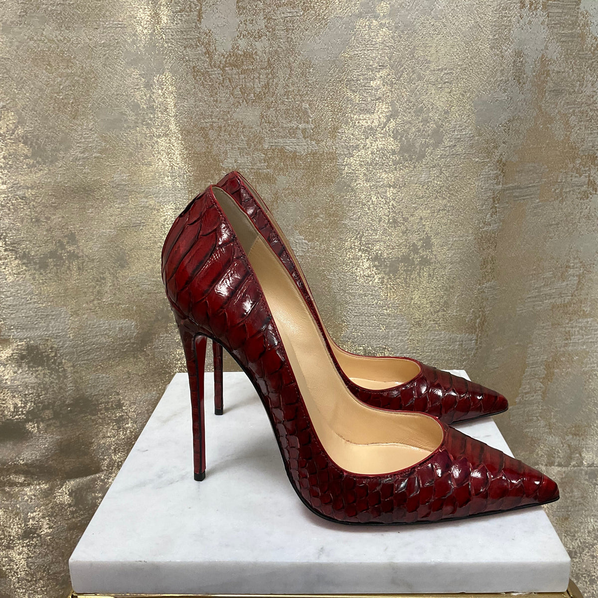 Christian Louboutin shoes Size 39